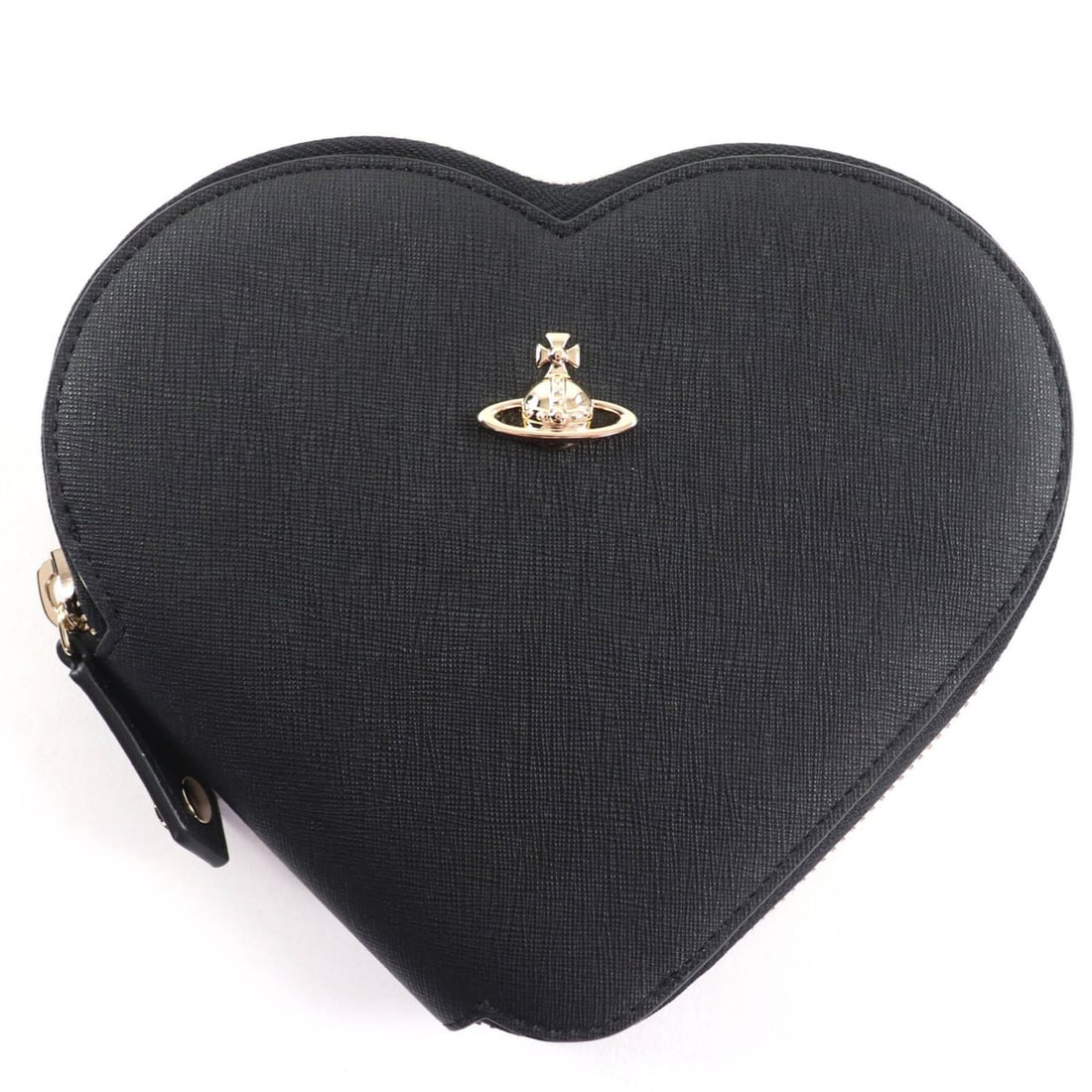 Vivienne Westwood SAFFIANO NEW HEART Orb clasp chain leather shoulder bag, black with gold hardware,: --- Catalog ---Category: SizeSize (HxWxD): 17.5cm x 19.5cm x 2.5cm / 6.88'' x 7.67'' x 0.98''Category: DesignType: Shoulder bagColor: BlackGender: WomenMaterial: Leather Hardware Color: GoldCategory: 