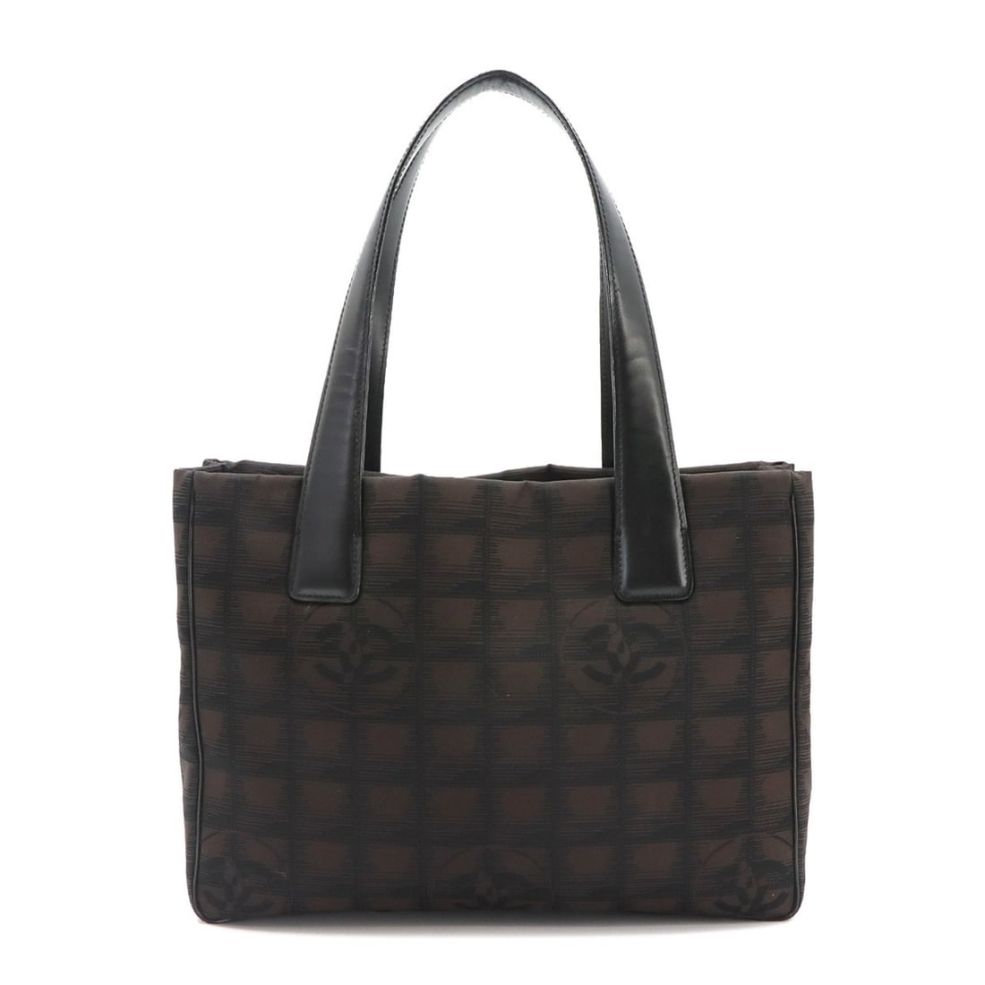 Chanel New Travel Line Tote PM Handbag, Nylon Jacquard Leather, Dark Brown/Black, A20457: --- Catalog ---Category: SizeSize (HxWxD): 21.5cm x 29cm x 11.5cm / 8.46'' x 11.41'' x 4.52''Category: DesignType: Handbag, Tote bag, Weekend bagColor: Black, Dark brownGender: WomenMaterial: Nylon , 