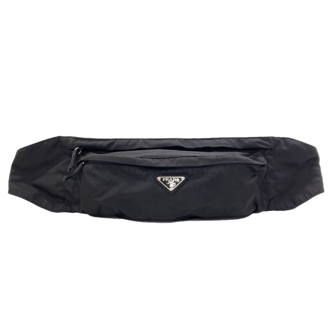 Prada logo hardware body bag, nylon material, women's.: --- Catalog ---Category: SizeSize (HxWxD): 12cm x 20cm x 5.5cm / 4.72'' x 7.87'' x 2.16''Category: DesignType: Sling bagColor: BlackGender: WomenMaterial: Nylon Category: GeneralBrand: Prada--- Item L