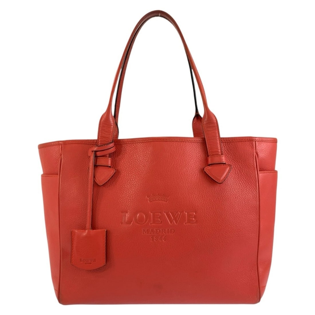 LOEWE Heritage Orange Leather Tote Bag Handbag for Women: --- Catalog ---Category: SizeSize (HxWxD): 23cm x 36cm x 12cm / 9.05'' x 14.17'' x 4.72''Category: DesignType: Handbag, Tote bagColor: OrangeGender: WomenMaterial: Leather Category: GeneralBrand: Loew