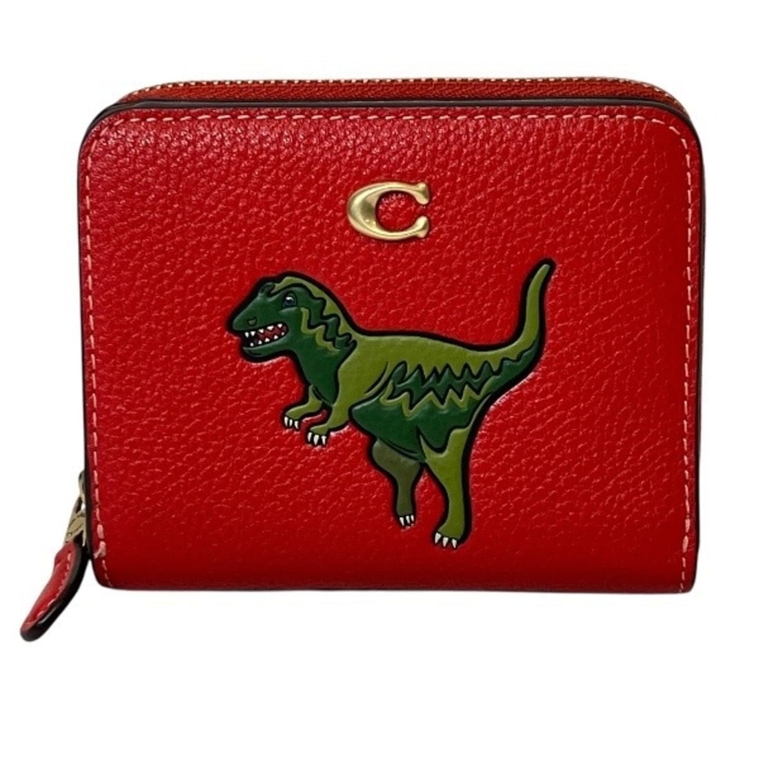 Coach Lexi Billfold CF832 Bi-fold Wallet (Unisex): --- Catalog ---Category: SizeSize (HxWxD): 10cm x 11cm x 3cm / 3.93'' x 4.33'' x 1.18''Category: DesignType: Wallet (bi-fold)Color: Red colorGender: Men,WomenMaterial: Leather Category: GeneralMPN: CF