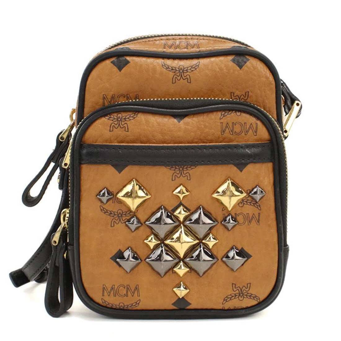 MCM Shoulder Bag MMM4AVE54 CO001 Visetos Men's Women's Brown: --- Catalog ---Category: SizeSize (HxWxD): 17cm x 12cm x 4cm / 6.69'' x 4.72'' x 1.57''Category: DesignType: Shoulder bagColor: BrownGender: Men,WomenMaterial: Canvas Hardware Color: GoldCategory: Gen