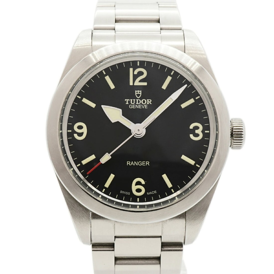 Tudor Ranger 79950 Black Dial Men's Watch: --- Catalog ---Category: SizeWrist Size: 17cm / 6.69''Case Diameter: 39mm / 1.54''Category: DesignType: WristwatchGender: MenColor (Dial): BlackMaterial (Band): Stainless steelCategory: GeneralMPN: 79