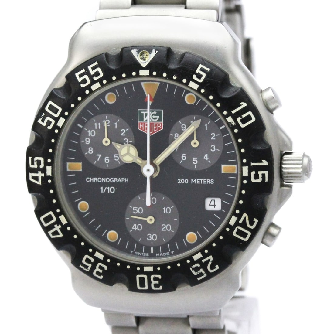 TAG HEUER 2000 Formula 1 Chronograph Steel Quartz Mens Watch CA1211: --- Catalog ---Category: SizeCase Diameter: 38mm / 1.5''Category: DesignType: WristwatchStyle: SportGender: MenColor (Dial): BlackMaterial (Band): Stainless steelMaterial (Case): Carbon, Stainless ste