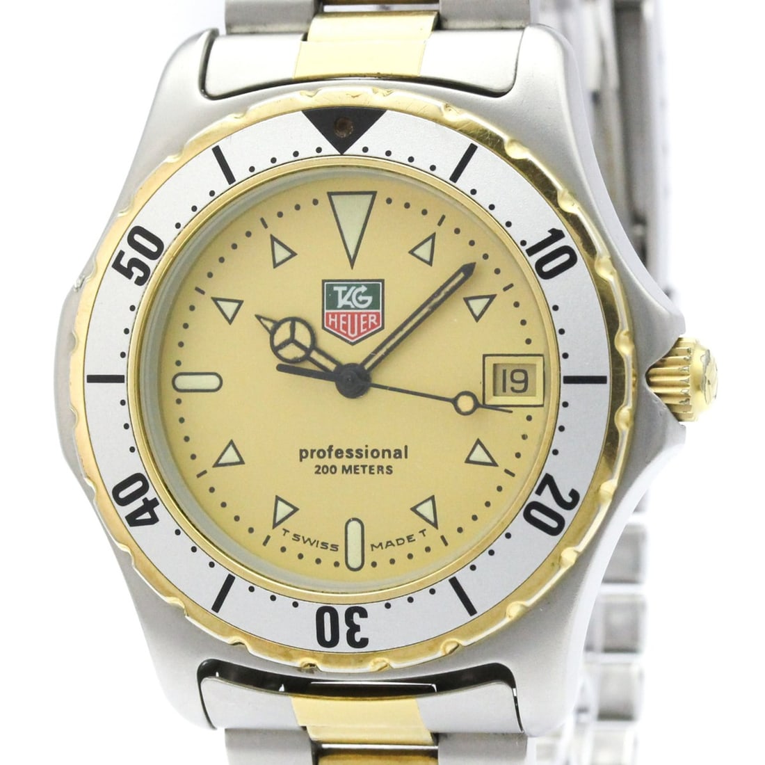 TAG HEUER 2000 Professional Gold Plated Steel Quartz Mens Watch 974.006R: --- Catalog ---Category: SizeCase Diameter: 40mm / 1.57''Category: DesignType: WristwatchStyle: SportGender: MenColor (Dial): GoldMaterial (Band): Gold plated, Stainless steelMaterial (Case): Gold pla