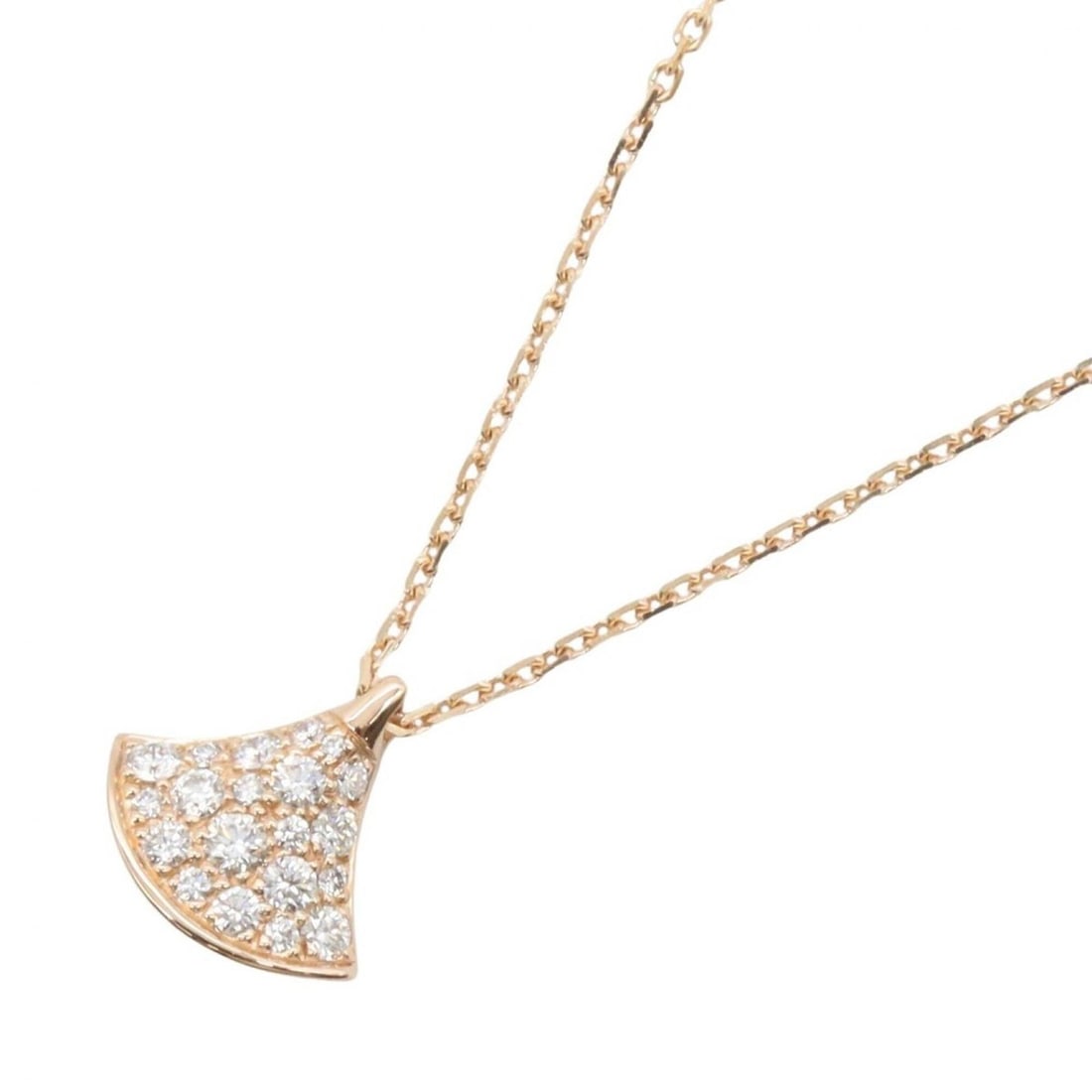 BVLGARI Diva's Dream Diamond Necklace, 18K Pink Gold (PG), Diamond, Women's, Tone, Clear 361446: --- Catalog ---Category: SizePendant Size: 9mm x 9mm / 0.35'' x 0.35''Neck Circumference: 37.5 cm - 40.5 cm / 14.76'' - 15.94''Category: DesignColor: Clear, GoldGender: WomenMaterial: Pink gold