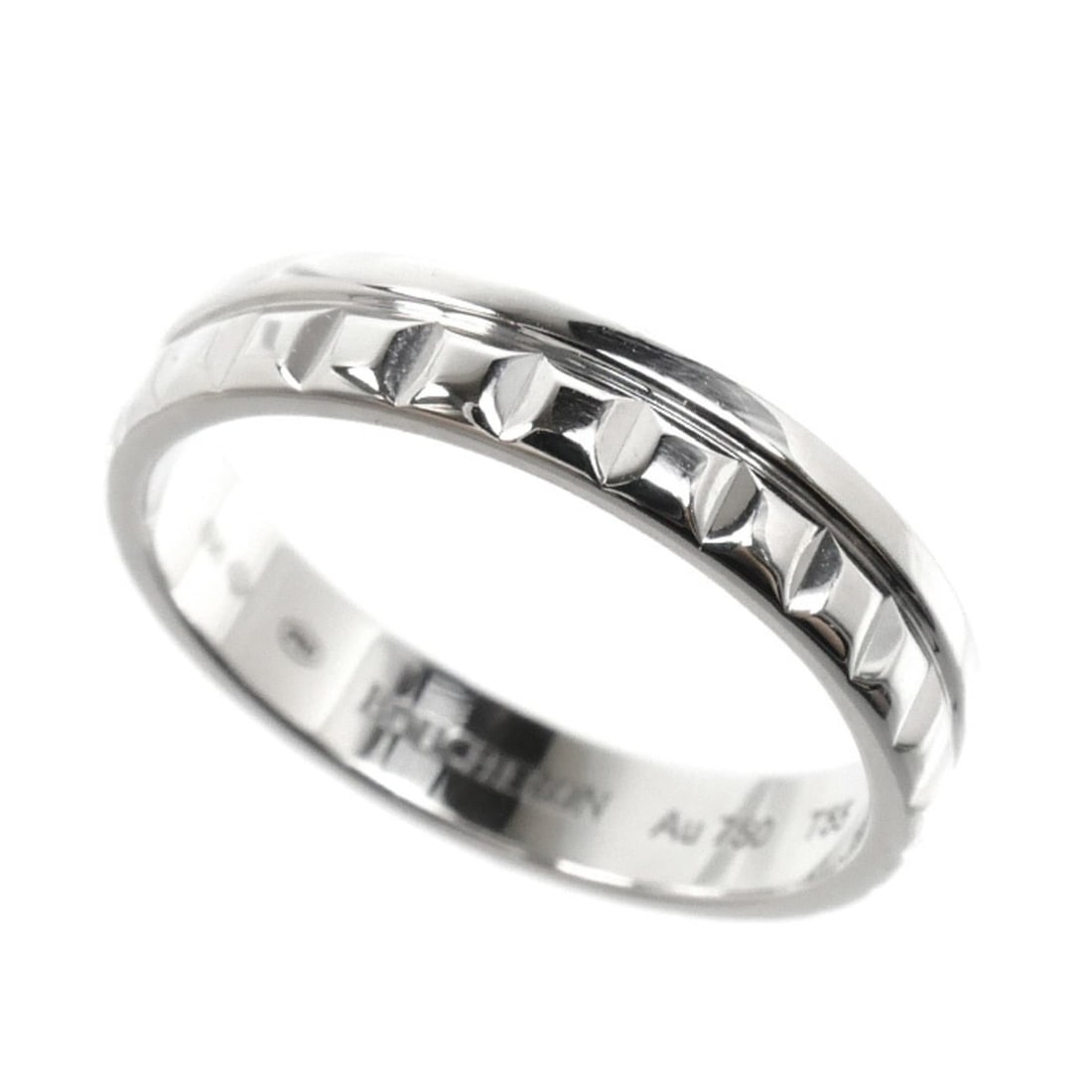 Boucheron Quatre Radiant 18K White Gold Ring (JAL00250, Size 55, 4.5g) - Women's: --- Catalog ---Category: SizeUS Size: 7.5Brand Size: 55Category: DesignType: Band ringGender: WomenMaterial: White gold (18K)Category: GeneralMPN: JAL00250Brand: BoucheronCountry of Origin: France--- 