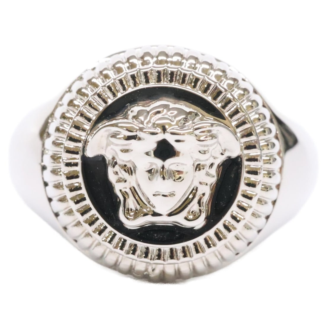 Versace Medusa Biggie Ring, Size 11, Silver, Women's: --- Catalog ---Category: SizeJP Size: 11US Size: 6Category: DesignType: Band ringColor: SilverGender: WomenMaterial: MetalCategory: GeneralBrand: Versace--- Item List ---Section: ConditionRanking: