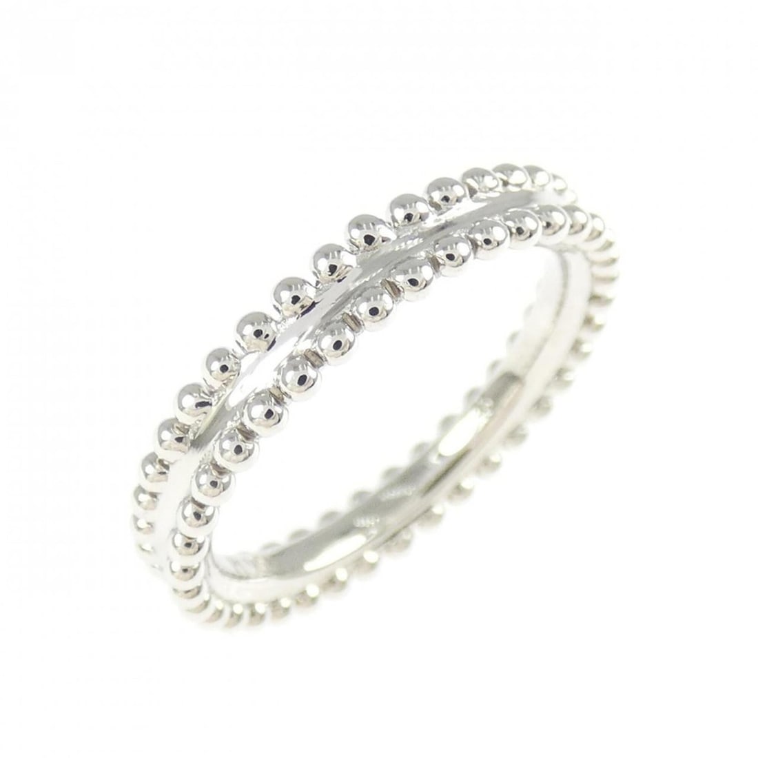 Van Cleef & Arpels Ester Ring: --- Catalog ---Category: SizeUS Size: 3.5Brand Size: 45Category: DesignType: Band ringColor: PlatinumGender: WomenMaterial: Platinum 950Category: GeneralMPN: VCARN59B00Brand: Van Cleef & Arpels---