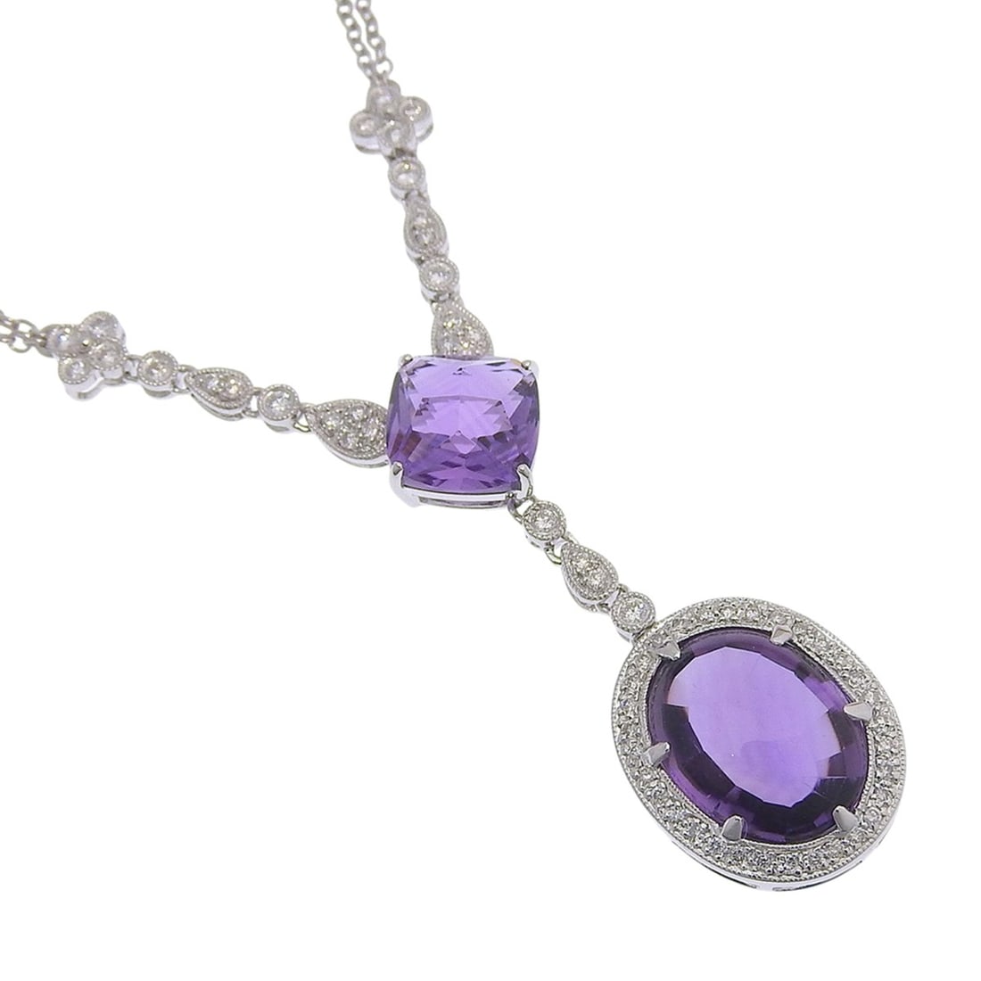 Necklace, 18K pink gold, amethyst, and diamond, approximately 12.3g, women's.: --- Catalog ---Category: SizeWeight: 12.3g / 0.43oz.Pendant Size: 24mm x 20mm / 0.94'' x 0.78''Neck Circumference: 42.7 cm / 16.81''Category: DesignStone: AmethystGender: WomenMaterial: Pink gold