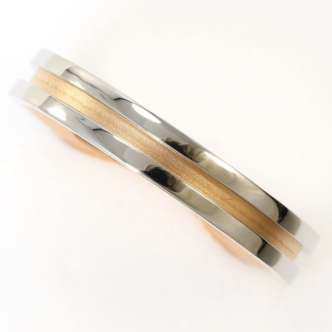 Seiko x Nina Ricci 18K Pink Gold (PG) and Platinum (PT900) Ring, Size 18, Total Weight 4.8g, Like: --- Catalog ---Category: SizeJP Size: 18US Size: 9Category: DesignColor: Pink goldGender: WomenMaterial: Platinum 900Category: GeneralBrand: Seiko--- Item List ---Section: ConditionRanking: Rank S Use