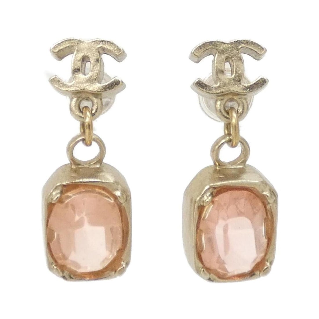 Chanel 33707 Earrings: --- Catalog ---Category: SizeSize (HxWxD): 22.00mm x 8.00mm / 0.87'' x 0.31''Category: DesignType: Drop earringsColor: Gold, PinkGender: WomenCategory: GeneralMPN: 33707Brand: Chanel--- Item List ---S