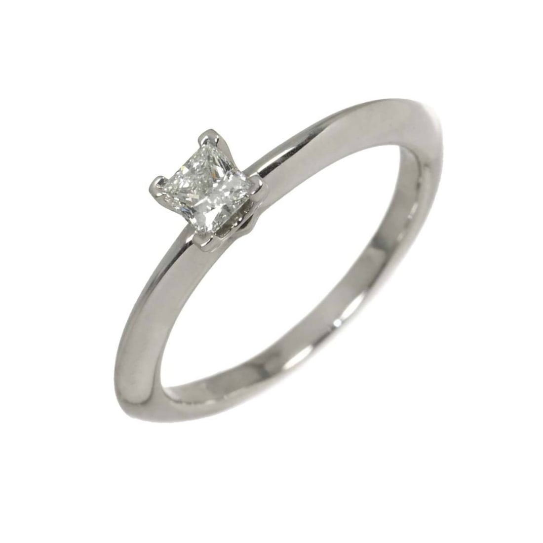 Tiffany & Co. Princess Cut Diamond 0.18ct Ring, Platinum (Pt): --- Catalog ---Category: SizeJP Size: 8US Size: 4.5Category: DesignType: Band ringGender: WomenMaterial: Platinum 950Category: GeneralBrand: Tiffany--- Item List ---Section: ConditionRanking: Rank SA 