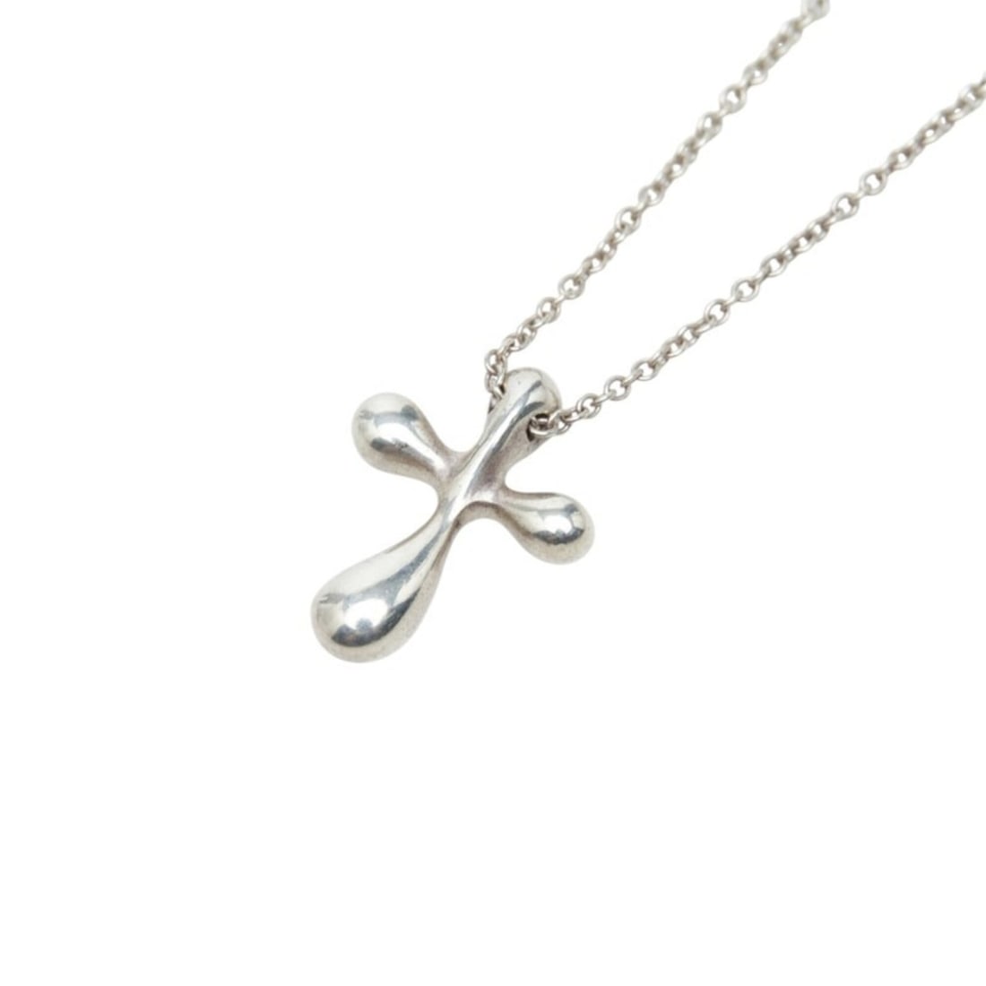 Tiffany & Co. Small Cross Necklace, SV925 Silver, Women's.: --- Catalog ---Category: SizePendant Size: 15.8mm x 11.7mm / 0.62'' x 0.46''Neck Circumference: 42.5 cm / 16.73''Category: DesignGender: WomenMaterial: Silver 925Necklace Type: NecklaceCategory: Gener