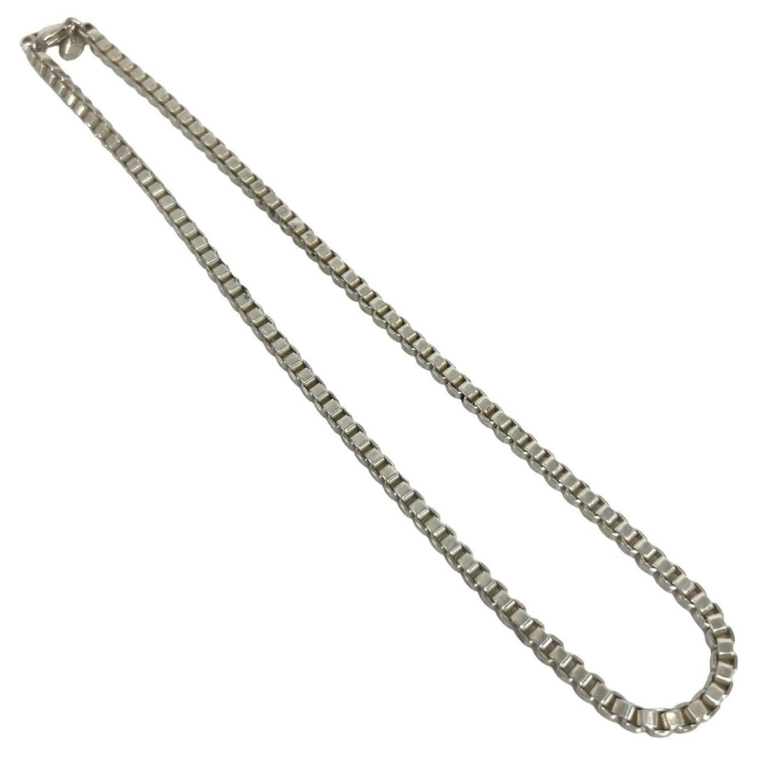 TIFFANY&Co. Tiffany Vintage Venetian Necklace, Sterling Silver 925, Accessory 00001: --- Catalog ---Category: SizeNeck Circumference: 42 cm / 16.53''Category: DesignColor: SilverGender: WomenMaterial: Silver 925Necklace Type: NecklaceCategory: GeneralBrand: Tiffany--- Item List ---Sec