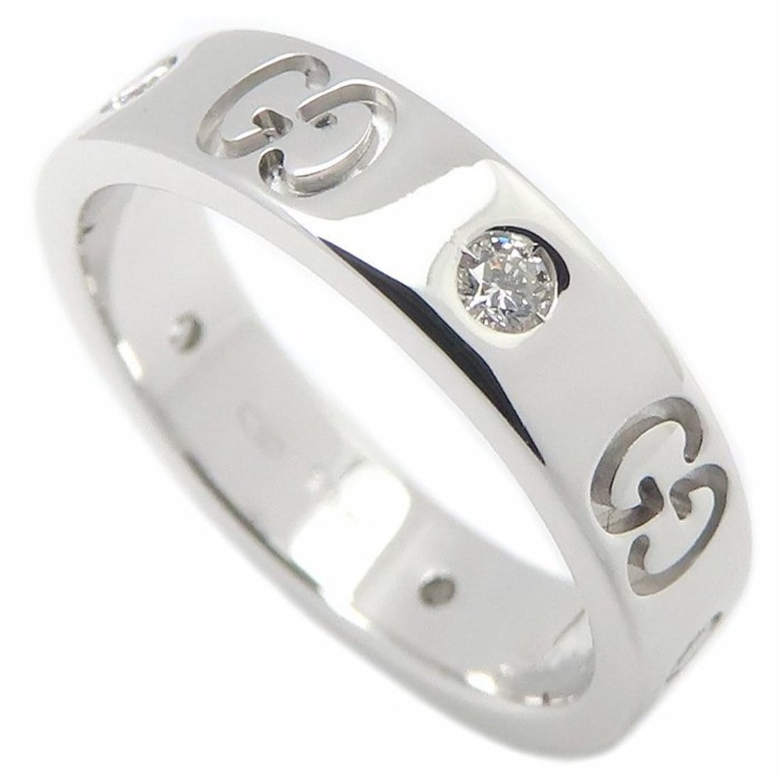 GUCCI Icon Ring, 5-Diamond Size #9, 18K White Gold, Women's, Item Number 295547: --- Catalog ---Category: SizeWidth: 4.2mm / 0.17''JP Size: 8.5US Size: 4.5Category: DesignType: Band ringStone: DiamondGender: WomenMaterial: White gold (18K)Category: GeneralLine: IconBrand: Gucci---