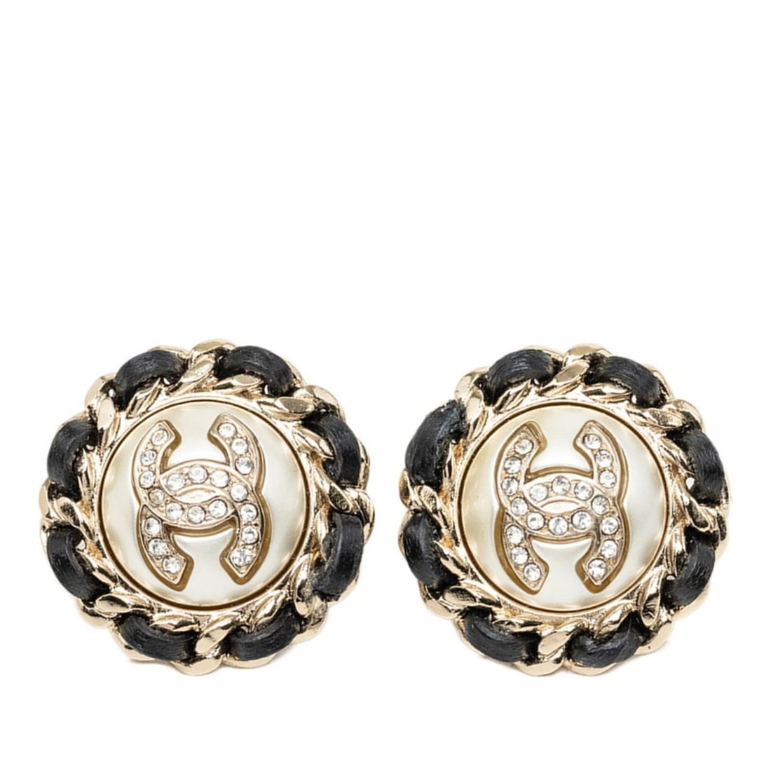 Chanel Coco Mark Chain Earrings, Gold and Black Plated, Faux Pearl, Leather, Women's.: --- Catalog ---Category: SizeSize (HxWxD): 19.50mm x 19.50mm / 0.77'' x 0.77''Category: DesignType: Clip earringsColor: BlackGender: WomenMaterial: Artificial pearl, LeatherCategory: GeneralBrand: Cha