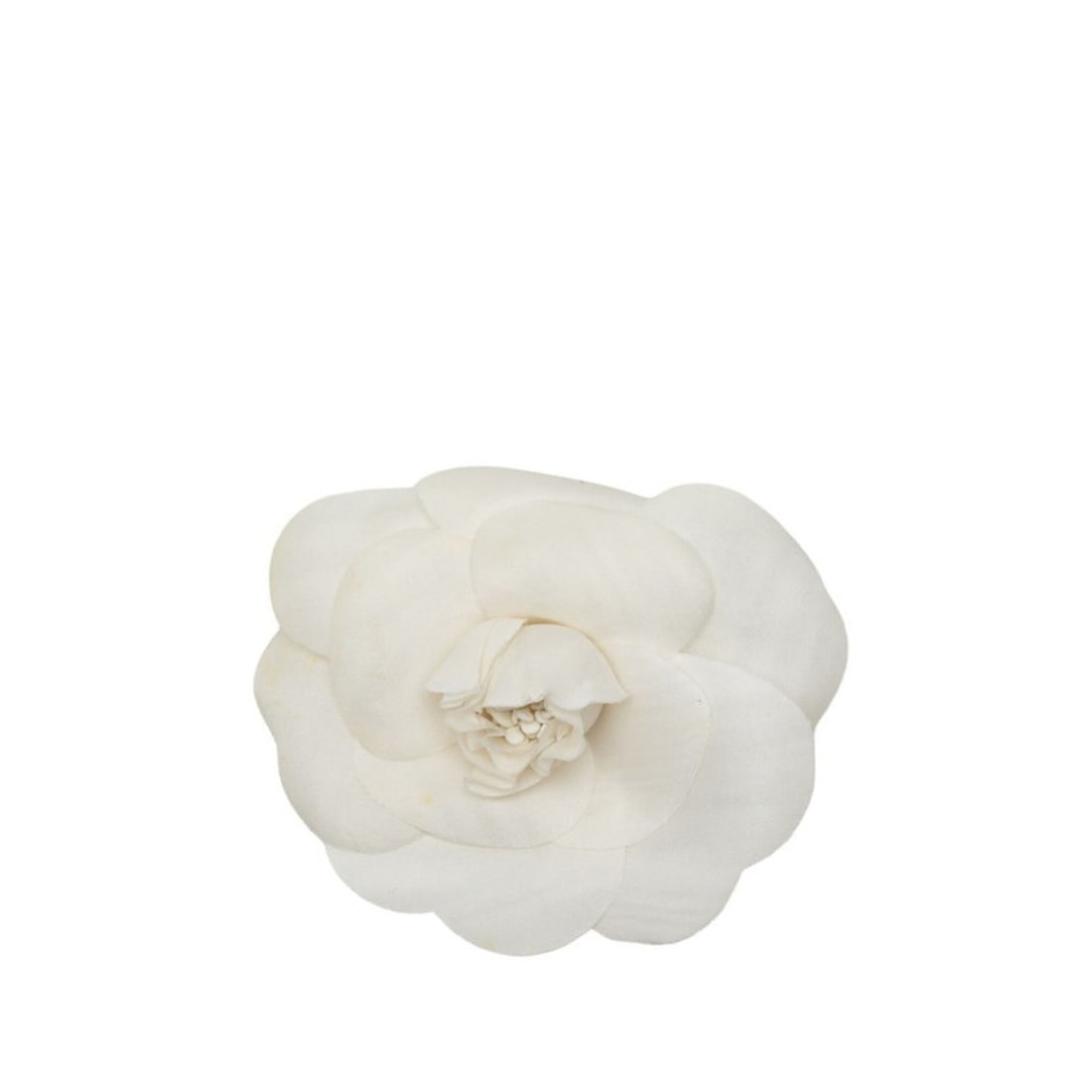 Chanel Camellia Brooch, White, Silver, Fabric, Metal, Women's.: --- Catalog ---Category: SizeSize (HxWxD): 83.8cm x 83.8cm / 32.99'' x 32.99''Category: DesignType: BroochColor: WhiteGender: WomenMaterial: MetalCategory: GeneralBrand: Chanel--- Item List ---Section