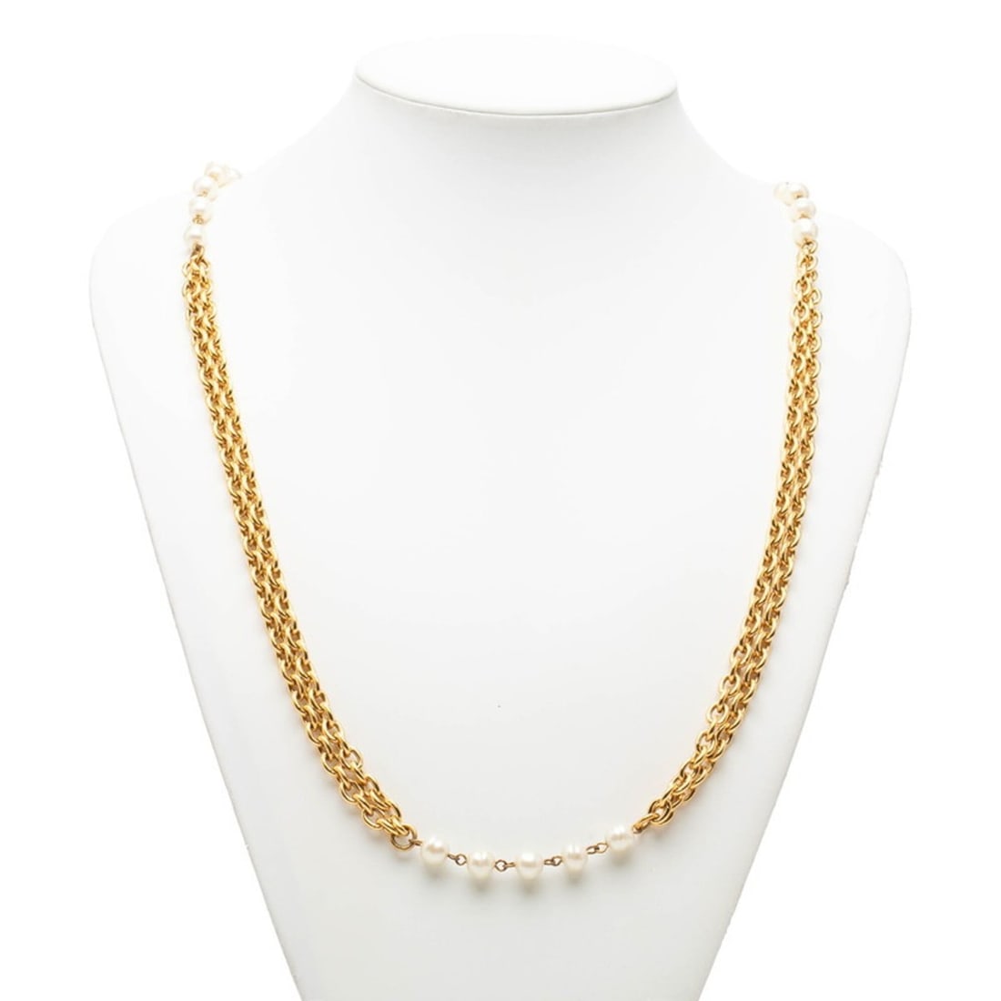 Chanel Vintage Chain Long Necklace, Gold Plated, Faux Pearl, Women's CHANEL: --- Catalog ---Category: SizeNeck Circumference: 97 cm / 38.18''Category: DesignColor: GoldGender: WomenNecklace Type: NecklaceCategory: GeneralBrand: Chanel--- Item List ---Section: ConditionRanking: