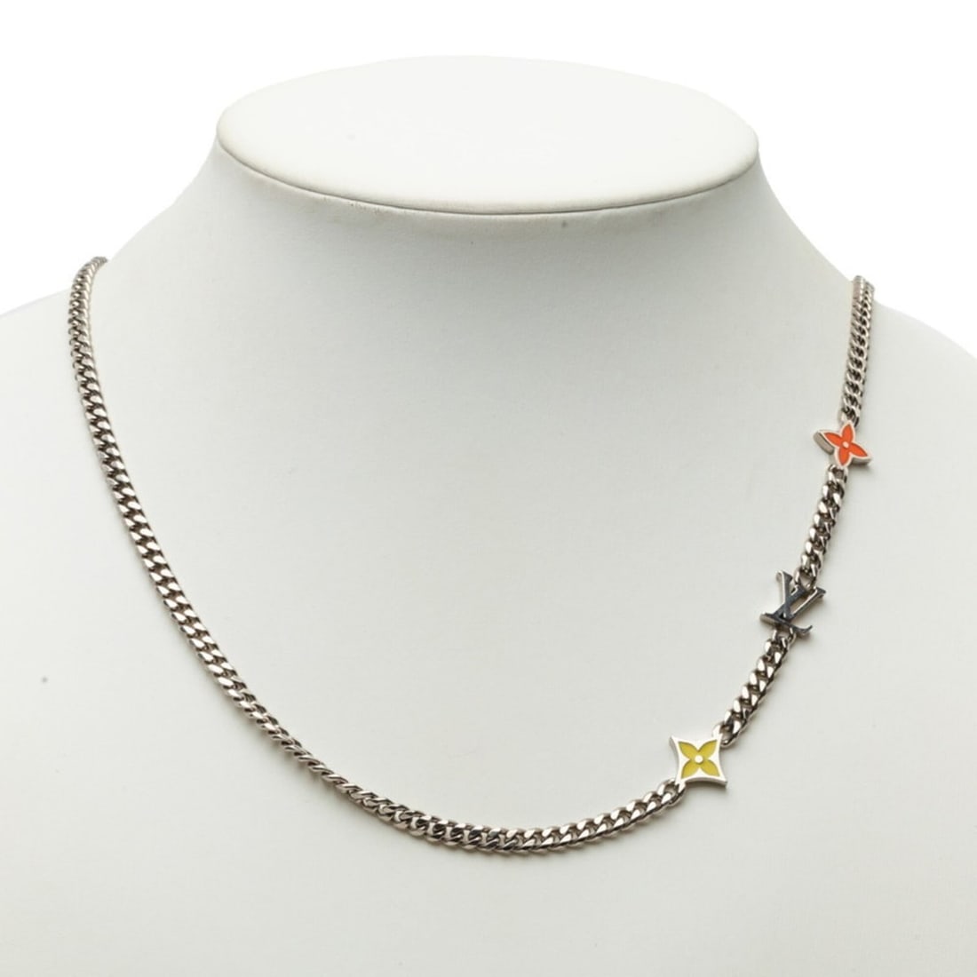 Louis Vuitton Collier Monogram Low Chain Necklace M01951 Silver Red Orange Metal Women's LOUIS: --- Catalog ---Category: SizeNeck Circumference: 67 cm / 26.37''Category: DesignColor: Monogram, Orange, Red colorGender: WomenMaterial: MonogramNecklace Type: NecklaceCategory: GeneralMPN: M01951Bran