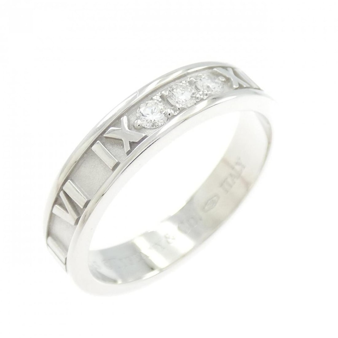 Tiffany & Co. Atlas Numeric Ring: --- Catalog ---Category: SizeJP Size: 14US Size: 7Category: DesignType: Band ringGender: WomenMaterial: White gold (18K)Category: GeneralBrand: Tiffany--- Item List ---Section: ConditionRanking: Rank