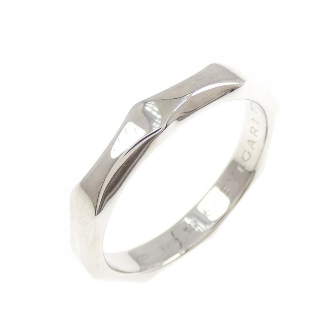 Bvlgari Infinito Ring: --- Catalog ---Category: SizeUS Size: 6.5Brand Size: 53Category: DesignType: Band ringColor: PlatinumGender: WomenMaterial: Platinum 950Category: GeneralBrand: Bvlgari--- Item List ---Section: