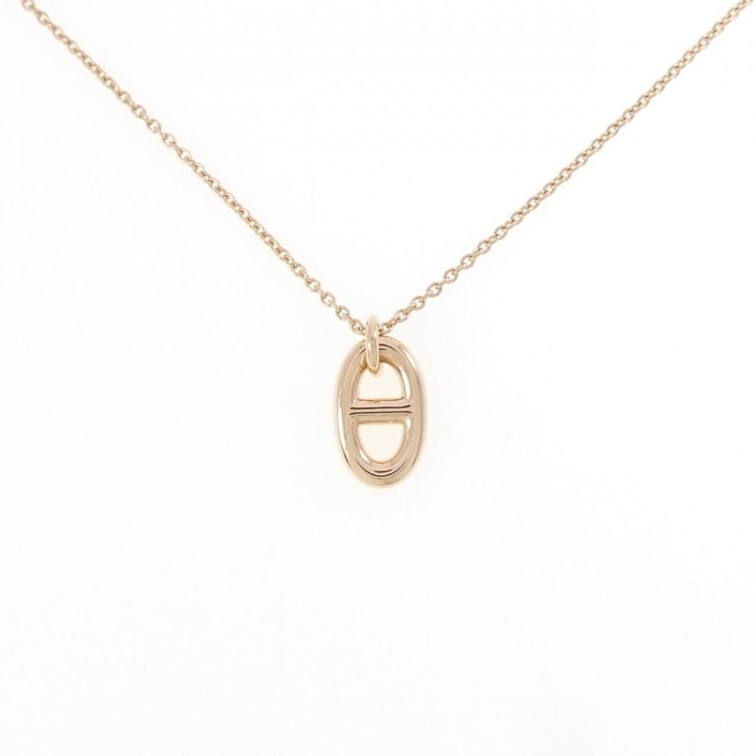 Hermes Farandole Necklace: --- Catalog ---Category: SizePendant Size: 16.2mm x 8.5mm / 0.63'' x 0.33''Neck Circumference: 39 cm - 41 cm / 15.35'' - 16.14''Category: DesignGender: WomenMaterial: Pink gold (18K)Pendant Type: