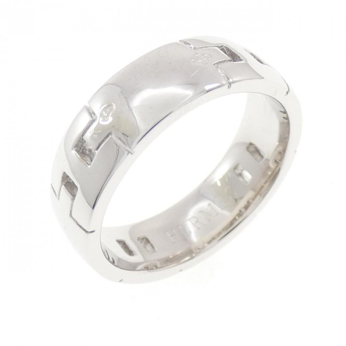 Hermes Hercules Petite Model Ring: --- Catalog ---Category: SizeUS Size: 5.5Brand Size: 50Category: DesignType: Band ringGender: WomenMaterial: White gold (18K)Category: GeneralBrand: Hermes--- Item List ---Section: ConditionRanking: