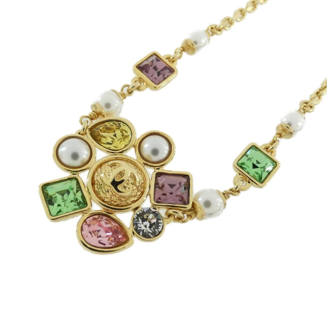 Chanel ABG987 Necklace: --- Catalog ---Category: SizePendant Size: 25mm x 25mm / 0.98'' x 0.98''Neck Circumference: 32 cm - 38.5 cm / 12.59'' - 15.15''Category: DesignColor: Gold, Multi-colorGender: WomenNecklace Type: