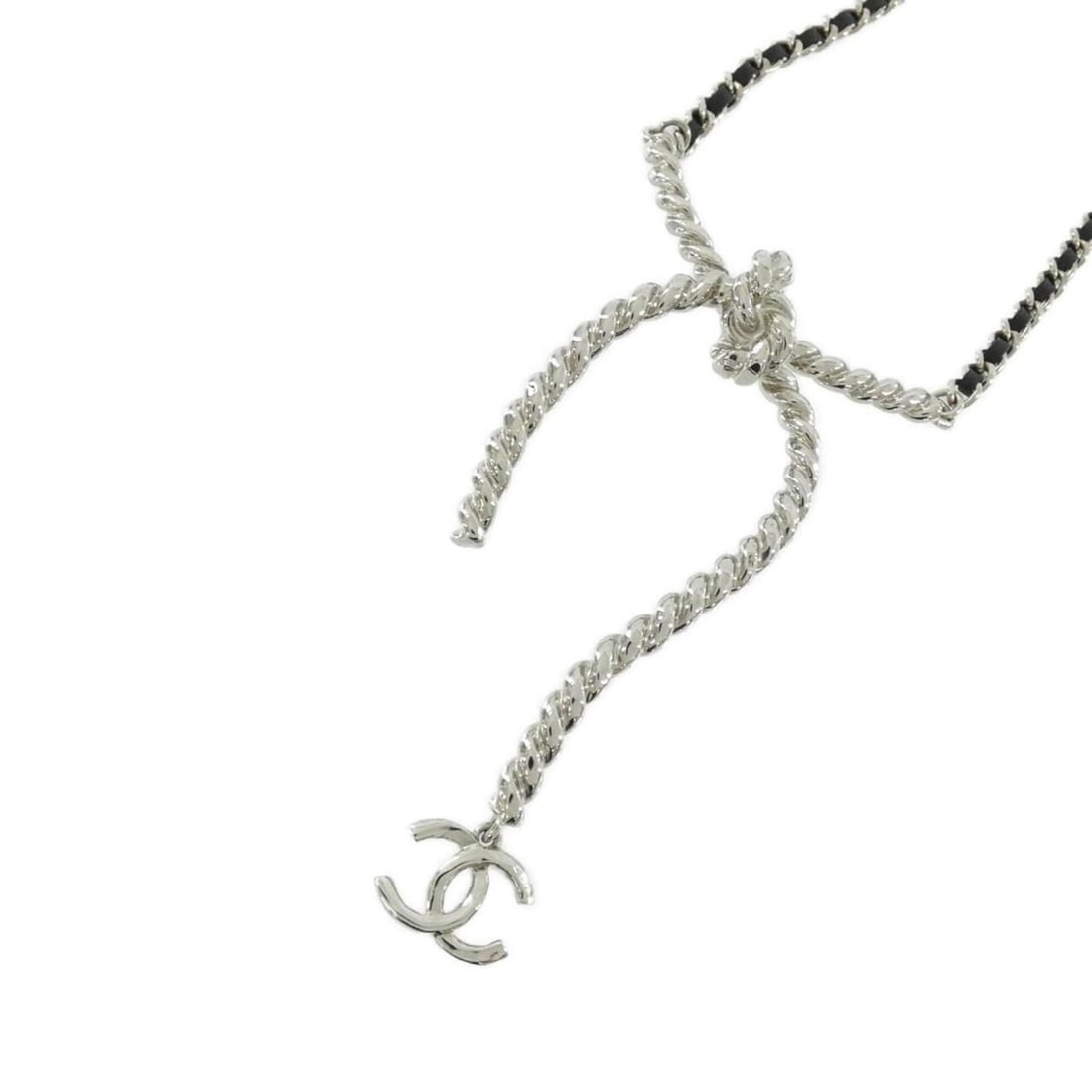 Chanel ABE935 Necklace: --- Catalog ---Category: SizePendant Size: 110mm x 60mm / 4.33'' x 2.36''Neck Circumference: 35.5 cm - 45.5 cm / 13.97'' - 17.91''Category: DesignColor: BlackGender: WomenMaterial: LeatherNecklace