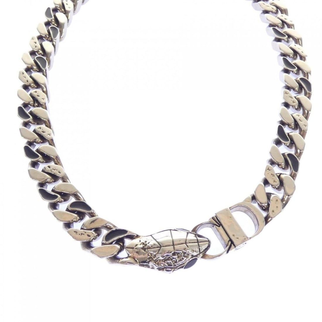 Christian Dior Dior necklace: --- Catalog ---Category: SizeNeck Circumference: 48 cm / 18.89''Category: DesignColor: SilverGender: MenNecklace Type: NecklaceCategory: GeneralBrand: Christian Dior--- Item List ---Section: