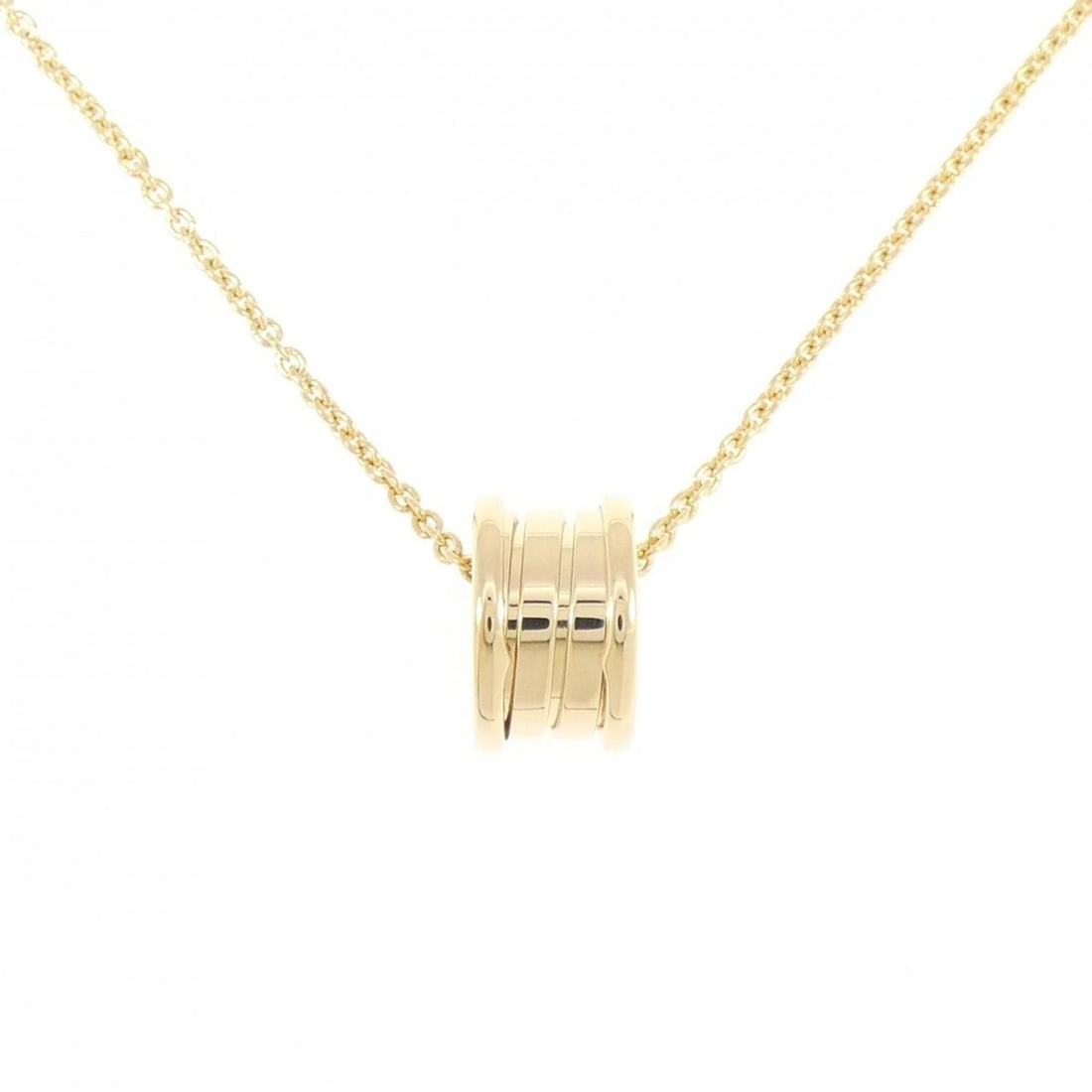 Bvlgari B.zero1 necklace: --- Catalog ---Category: SizePendant Size: 14.7mm x 8.6mm / 0.57'' x 0.33''Neck Circumference: 40 cm / 15.74''Category: DesignColor: Yellow goldGender: WomenMaterial: Yellow gold (18K)Pendant Type: Pe