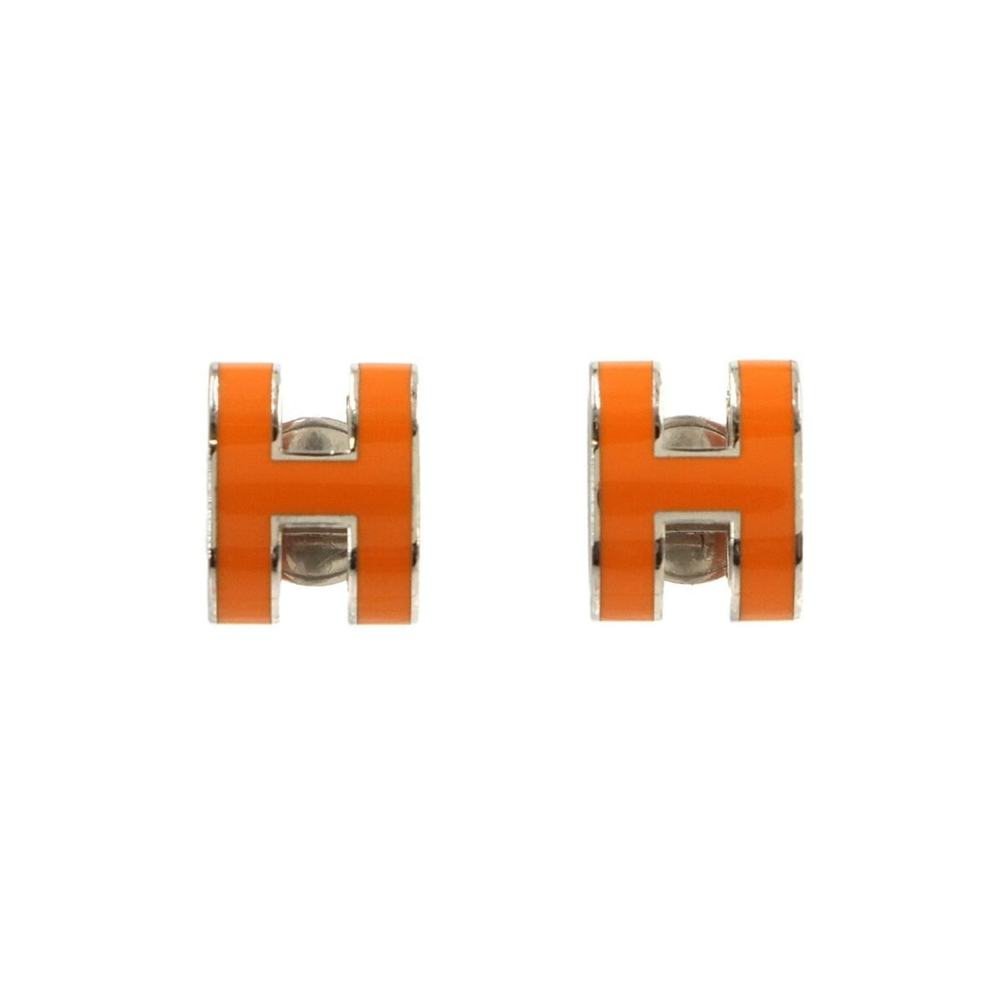 Hermes Pop H Earrings (Orange & Silver): --- Catalog ---Category: SizeSize (HxWxD): 12.00mm x 10.00mm / 0.47'' x 0.39''Category: DesignType: Stud earringsColor: Orange, SilverGender: WomenCategory: GeneralBrand: Hermes--- Item List ---Sectio