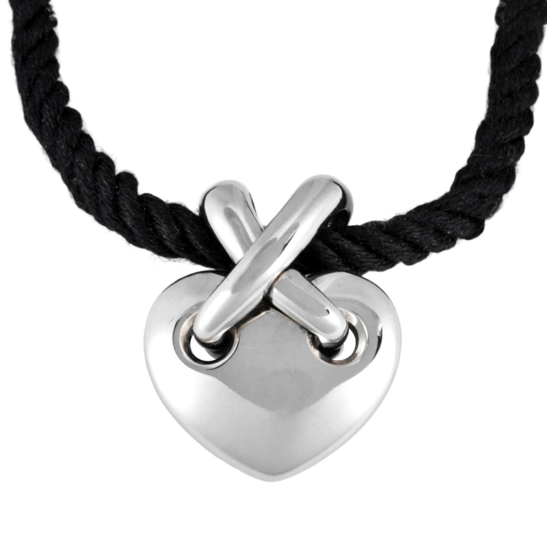 Chaumet Liens Heart Pendant Top, 18K White Gold, 5.8g, Sterling Silver 925, Women's.: --- Catalog ---Category: SizePendant Size: 19.5mm x 15.9mm / 0.76'' x 0.62''Neck Circumference: 80 cm / 31.49''Category: DesignGender: WomenMaterial: Silver 925, White gold (18K)Pendant Type: PendantN
