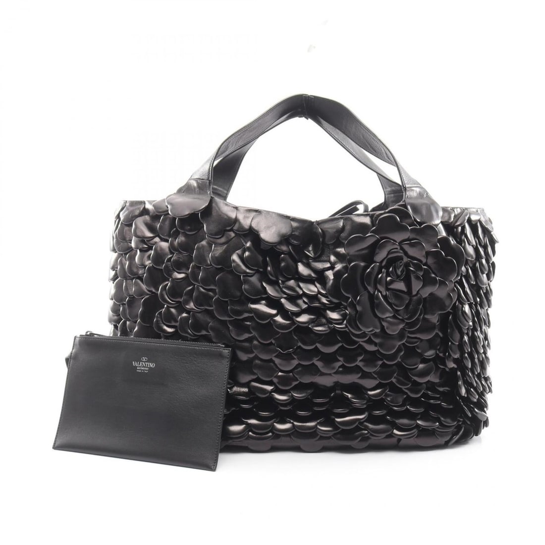 Valentino Ro Atelier Handbag 03 Rose Edition Leather for Women, Black: --- Catalog ---Category: SizeSize (HxWxD): 29.5cm x 48cm x 19cm / 11.61'' x 18.89'' x 7.48''Category: DesignType: HandbagColor: BlackGender: WomenMaterial: Leather Category: GeneralBrand: Valentino---