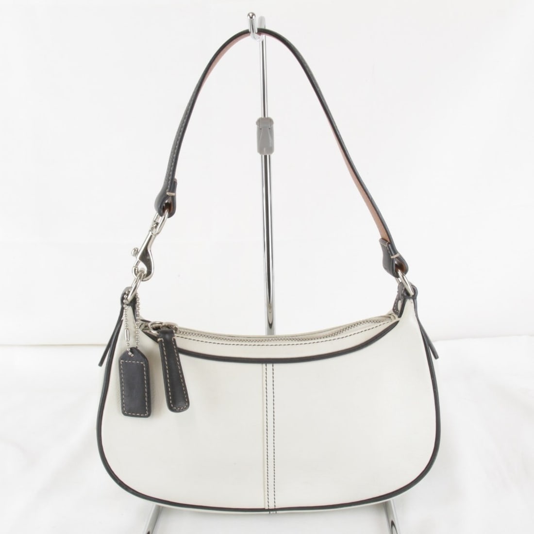 COACH Coach Shoulder Bag Leather White Women's (1 of 16)