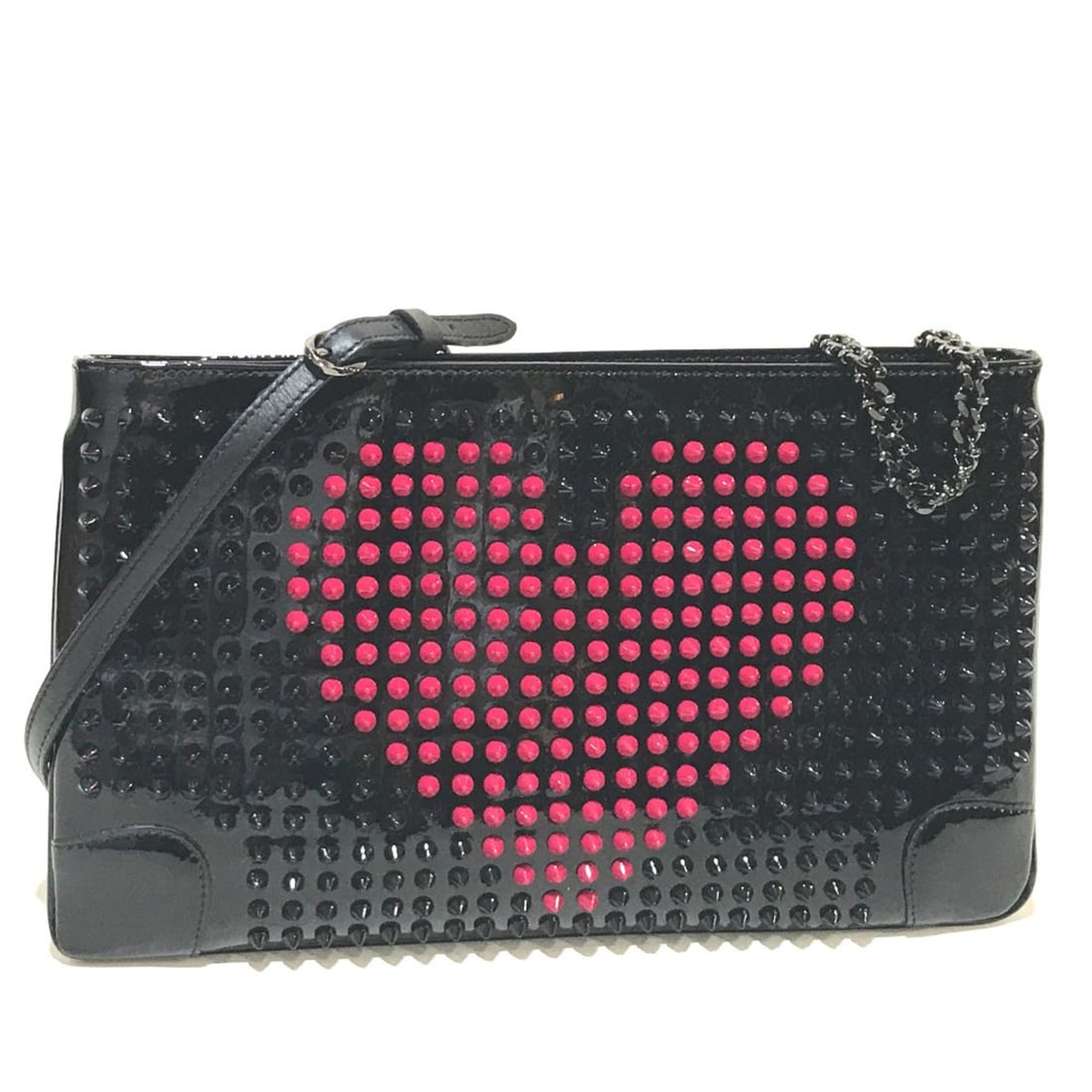 Christian Louboutin Spike Studs Rubiposh Valentine 2-Way Clutch Bag, Patent Leather, Women's, Black,: --- Catalog ---Category: SizeSize (HxWxD): 18cm x 30.8cm / 7.08'' x 12.12''Category: DesignType: Clutch bag, Shoulder bagColor: BlackGender: WomenClosure: ZipperMaterial: Patent leather Category: Gene