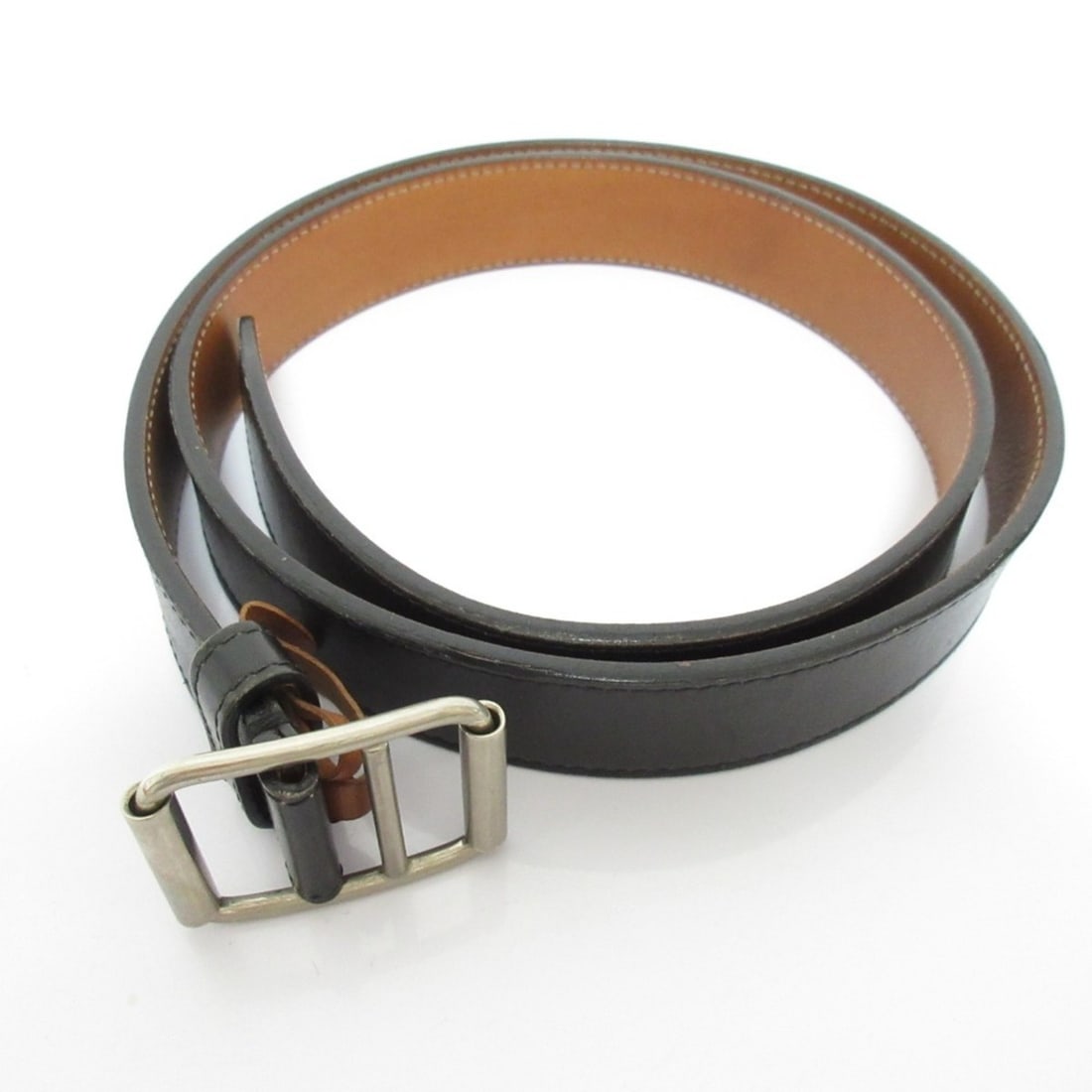 Valextra Leather Belt 100 Black (Men's & Women's): --- Catalog ---Category: PackNumber in Pack: 2Category: SizeWidth: 3cm / 1.18''Length: 120cm / 47.24''Category: DesignType: Standard beltColor: BlackGender: Men,WomenMaterial (Strap): Leather Category