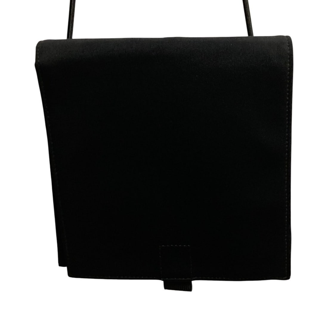 Miu Miu Miu Vintage Nylon Shoulder Bag Handbag Pouch Black Women's: --- Catalog ---Category: SizeSize (HxWxD): 17cm x 15.5cm x 2cm / 6.69'' x 6.1'' x 0.78''Category: DesignType: Handbag, Pouch, Shoulder bagColor: BlackGender: WomenMaterial: Nylon Category: GeneralBran