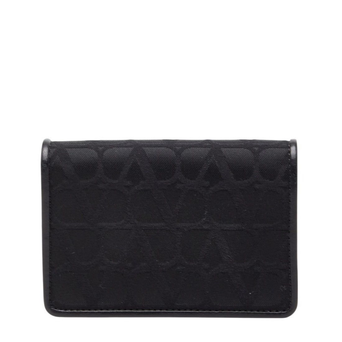 Valentino Toile Iconograph Business Card Holder/Card Case/Pass Case, Black Nylon Leather, Men's: --- Catalog ---Category: DesignType: Card caseColor: BlackGender: MenMaterial: Nylon , Leather Category: GeneralBrand: ValentinoCategory: Physical PropertiesSize (HxWxD): 8cm x 11cm x 2.5cm / 3.14'' x