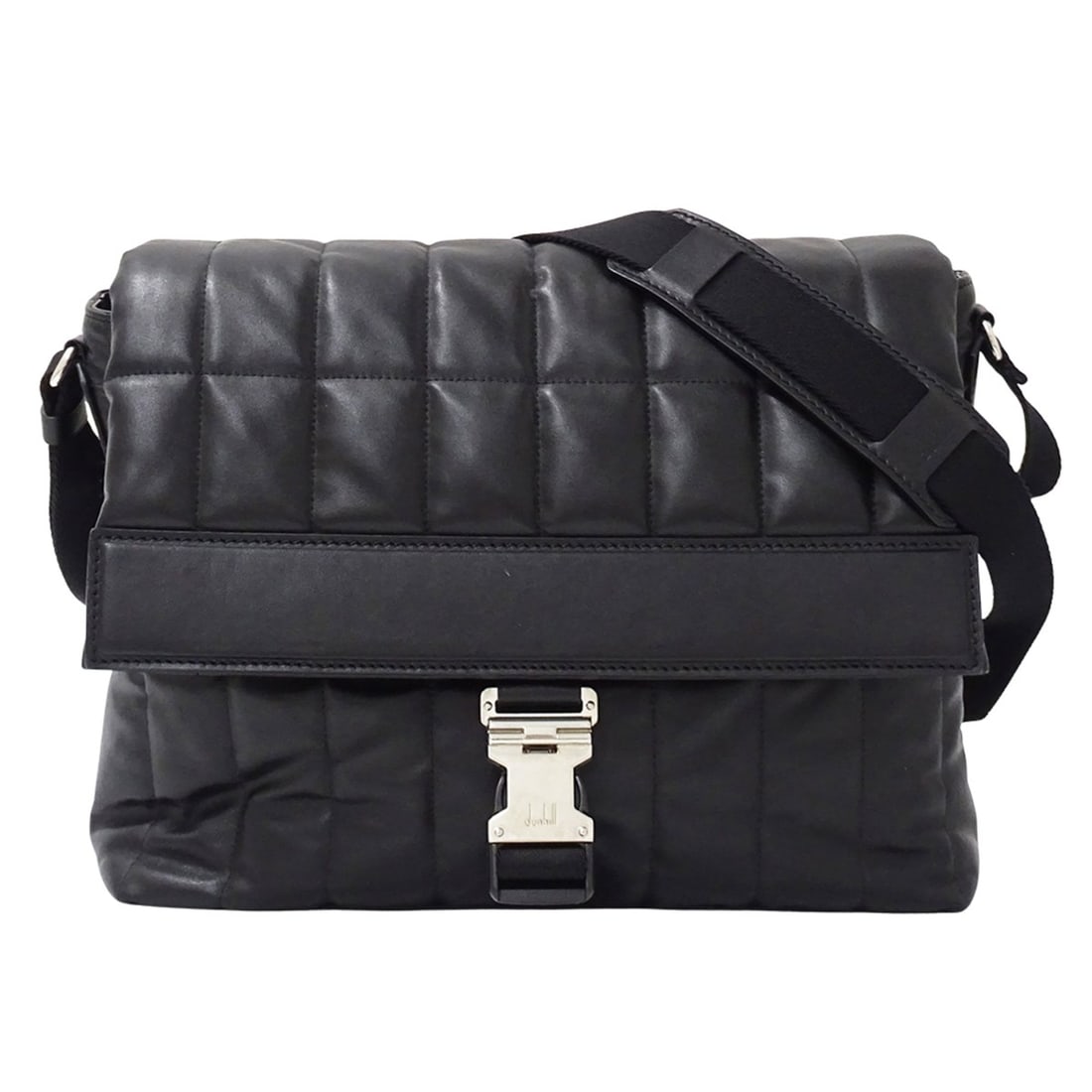 Dunhill men's handbag, brand shoulder bag, leather, Roller Gas messenger black, quilted.: --- Catalog ---Category: SizeSize (HxWxD): 25cm x 33cm x 12cm / 9.84'' x 12.99'' x 4.72''Category: DesignType: Handbag, Shoulder bagColor: BlackGender: MenMaterial: Leather Category: GeneralBrand: Dun