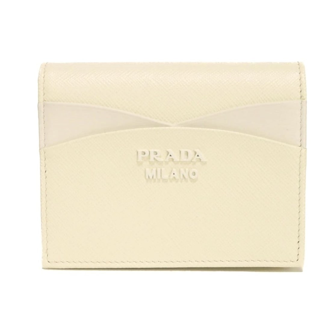Prada Saffiano Wave Compact Bi-fold Wallet, Smooth White Leather, Metal Logo, Bianco (1MV204 2DYH: --- Catalog ---Category: SizeSize (HxWxD): 8.5cm x 11.3cm x 2.5cm / 3.34'' x 4.44'' x 0.98''Category: DesignType: Wallet (bi-fold)Color: WhiteGender: Men,WomenMaterial: Saffiano Category: GeneralMPN: 