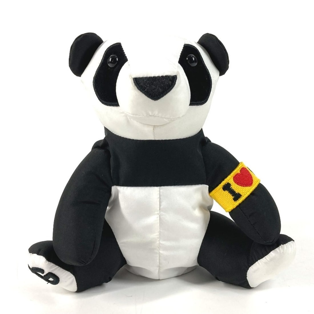 Dolce & Gabbana DOLCE&GABBANA x Jujutsu Kaisen Collaboration Panda Bag, Handbag, Eco Keychain,: --- Catalog ---Category: DesignType: Eco-bag, Handbag, Tote bagColor: Black, WhiteGender: Men,WomenMaterial: Nylon Category: GeneralBrand: Dolce & Gabbana--- Item List ---Section: ConditionRanking: Ra