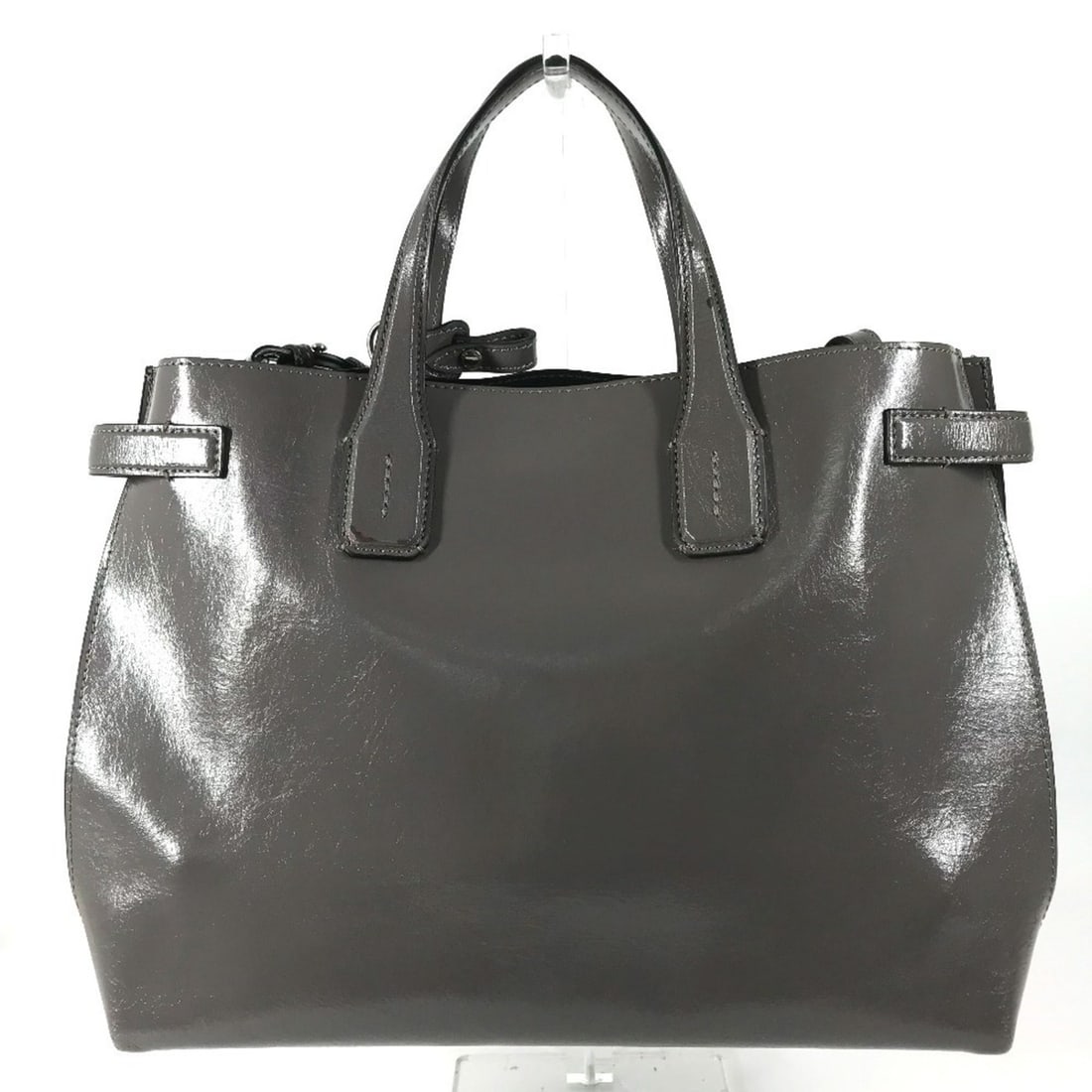 BURBERRY 8006616 Business Bag, Logo, 2-Way Shoulder Tote Handbag, Leather, Men's & Women's, Gray: --- Catalog ---Category: SizeSize (HxWxD): 26.5cm x 34.5cm x 14cm / 10.43'' x 13.58'' x 5.51''Category: DesignType: Handbag, Shoulder bag, Tote bagColor: GrayGender: Men,WomenMaterial: Leather Categor