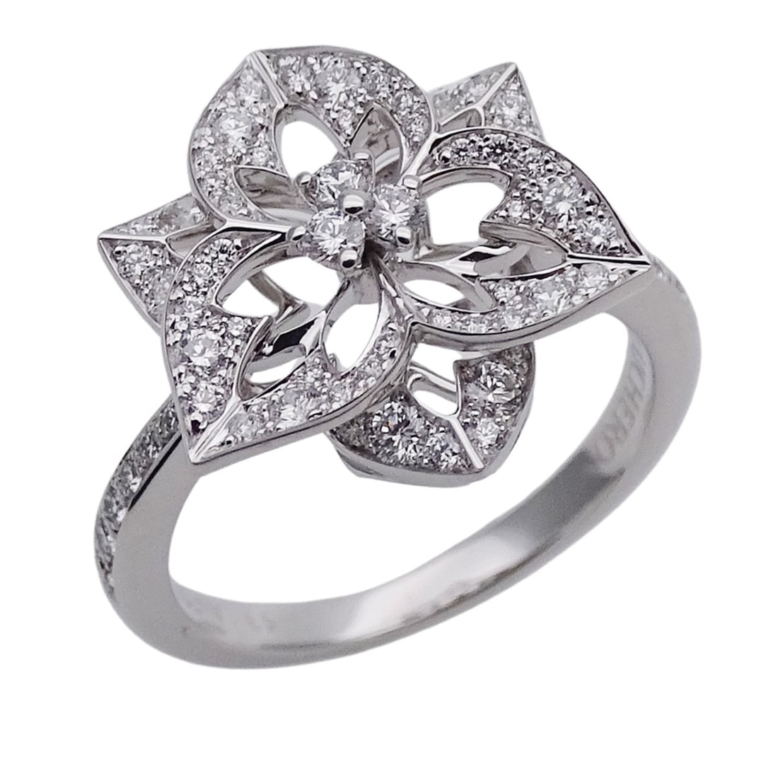 Boucheron BOUCHERON Ring for Women, Brand Ring, 750WG Diamond, Pensée de Diamant White Gold,: --- Catalog ---Category: SizeJP Size: 13US Size: 6.5Category: DesignType: Band ringColor: White goldGender: WomenMaterial: White gold (18K)Category: GeneralMPN: JRG02169Brand: Boucheron--- Item List -
