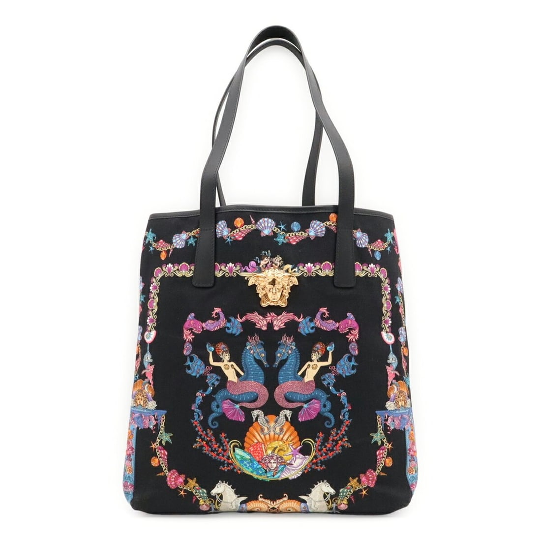 VERSACE Coral Theatre La Medusa Tote Bag, Canvas, Black, Multicolor, Pop-up Limited Edition: --- Catalog ---Category: SizeSize (HxWxD): 36cm x 40cm x 6cm / 14.17'' x 15.74'' x 2.36''Category: DesignType: Tote bagColor: Black, Multi-colorGender: WomenMaterial: Canvas Category: GeneralBrand: Ve