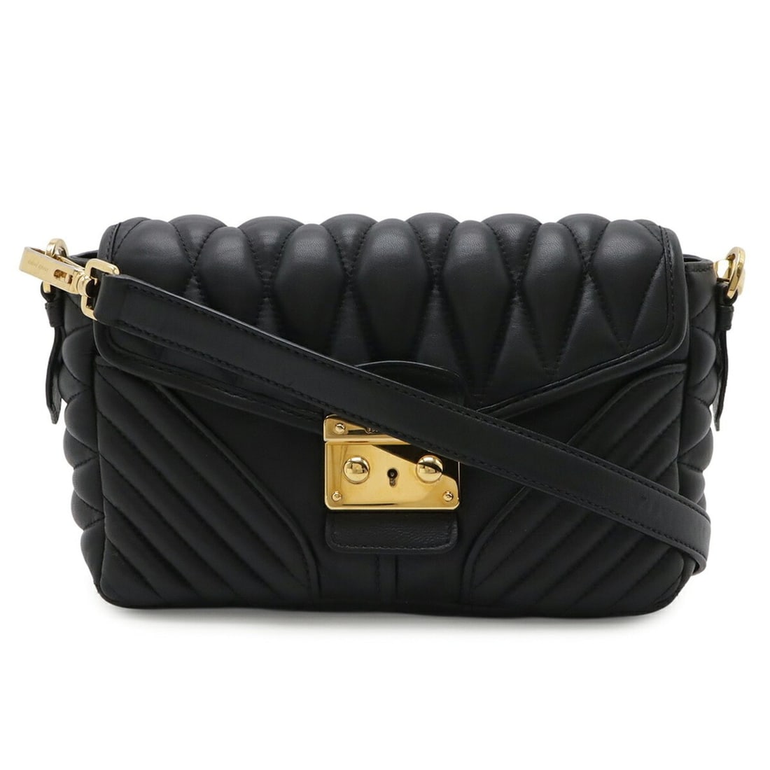 Miu Miu Miu Nappa Biker Gathered Shoulder Bag Clutch Leather Black 5BD062 Key Missing: --- Catalog ---Category: SizeSize (HxWxD): 16cm x 24cm x 7.5cm / 6.29'' x 9.44'' x 2.95''Category: DesignType: Clutch bag, Shoulder bagColor: BlackGender: WomenMaterial: Leather Hardware Color: