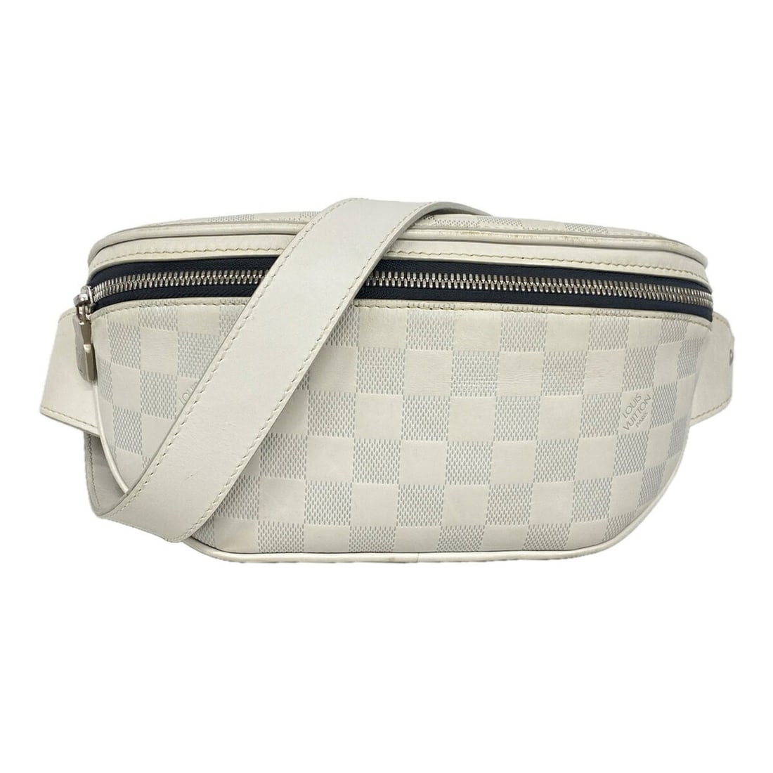 Louis Vuitton Damier Infini Bumbag N40326 (Men's): --- Catalog ---Category: SizeSize (HxWxD): 13cm x 26cm x 8.5cm / 5.11'' x 10.23'' x 3.34''Category: DesignType: Fanny packColor: BlancGender: MenCategory: GeneralMPN: N40326Brand: Louis Vuitton--- Ite