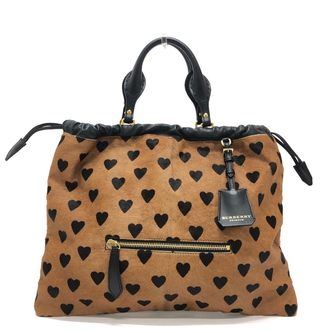 BURBERRY Burberry Prorsum Big Crush in Heart Print Drawstring Handbag Tote Bag Calfskin Leather: --- Catalog ---Category: SizeSize (HxWxD): 36cm x 47cm / 14.17'' x 18.5''Handle Length: 38cm / 14.96''Category: DesignType: Handbag, Tote bagColor: Black, BrownGender: WomenSeason: Fall/winterClosure: