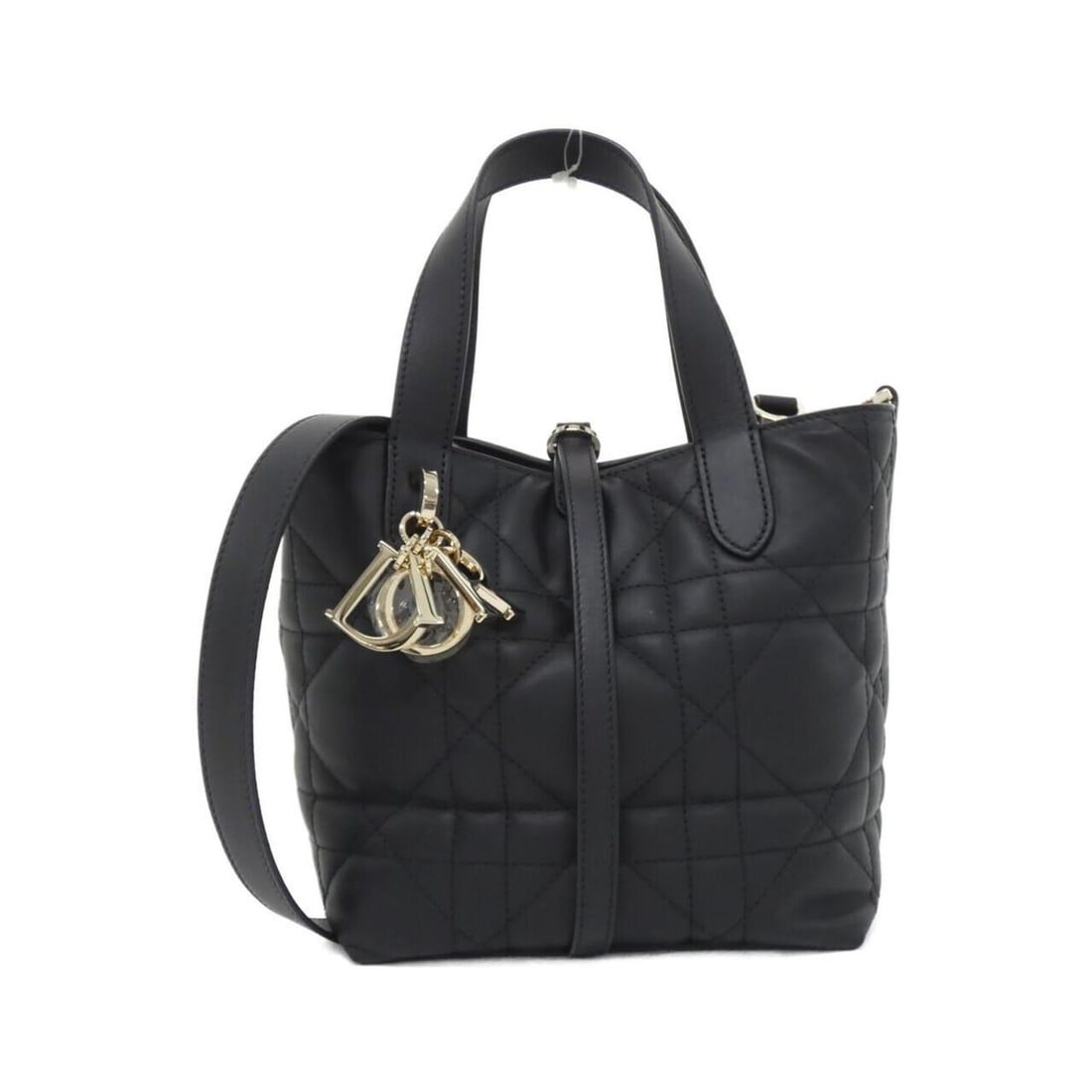 Christian Dior Toujours Vertical Tote Small M2835OSNW Handbag: --- Catalog ---Category: SizeSize (HxWxD): 18cm x 17cm x 12cm / 7.08'' x 6.69'' x 4.72''Category: DesignType: HandbagColor: BlackGender: WomenMaterial: Leather Hardware Color: GoldLeather/Fur Type: Ca
